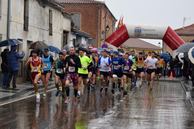 Alberto Bravo y Verónica Sánchez se llevan el triunfo en la exitosa I Cross Popular Campus Pini