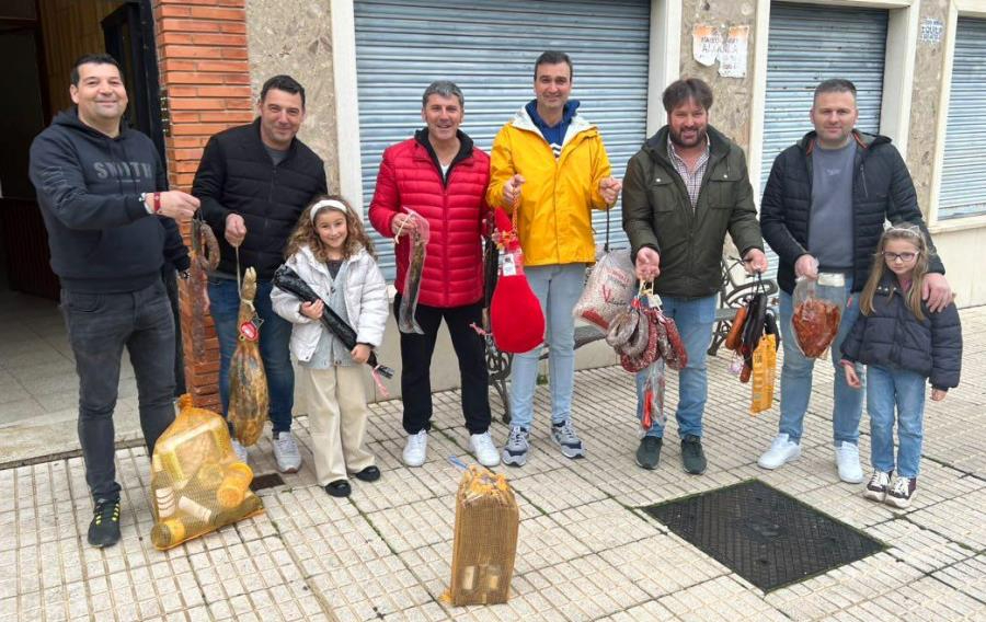 Aparecen los ganadores del 2º y 3º Premio del Aguinaldo de San Antón en El Puente
