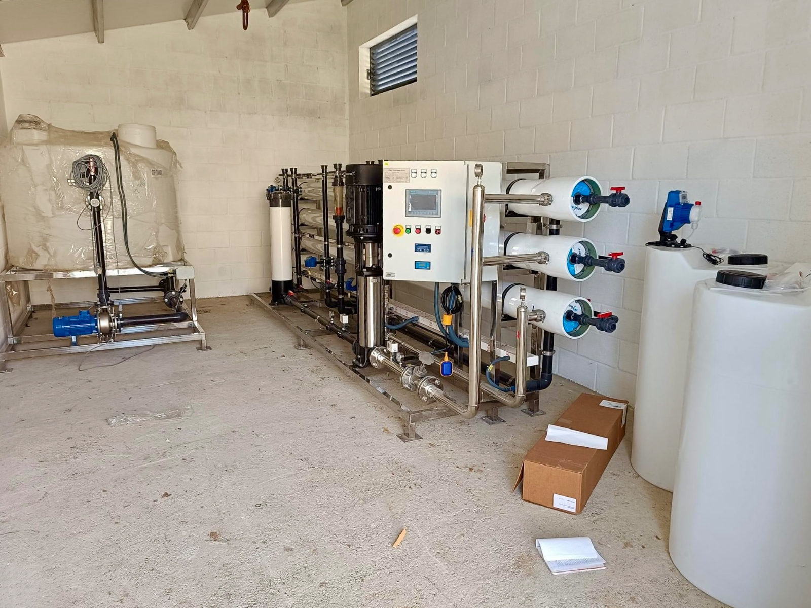 Villoria recibe la gran noticia tras la llegada de la planta de ósmosis: El agua es apta para el consumo