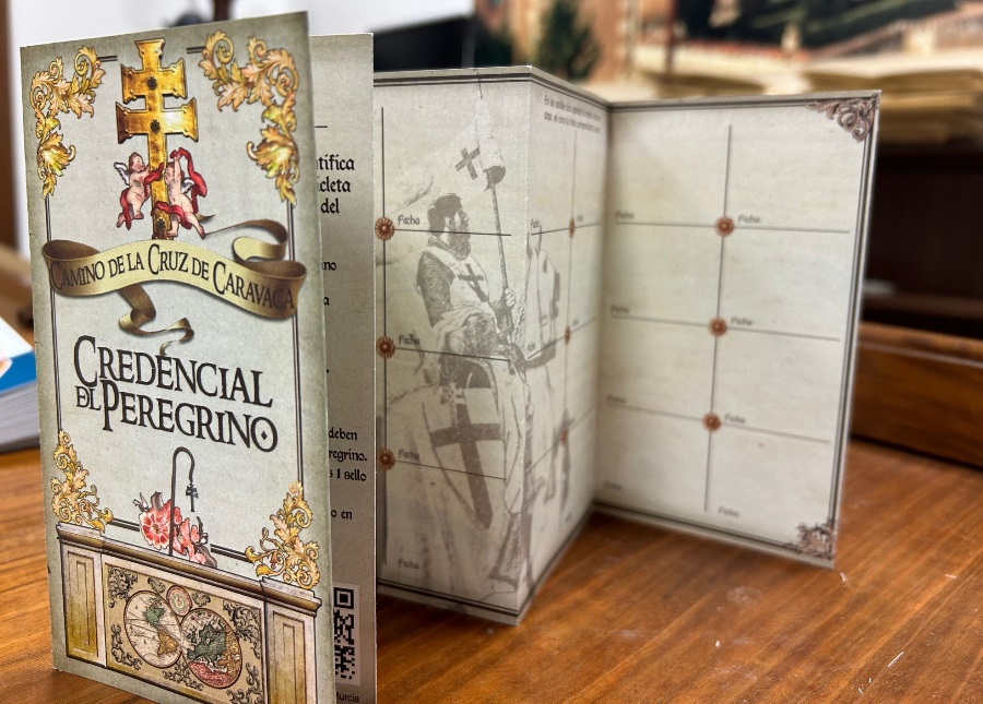 La Diócesis facilita la Credencial del Camino de la Cruz de Caravaca