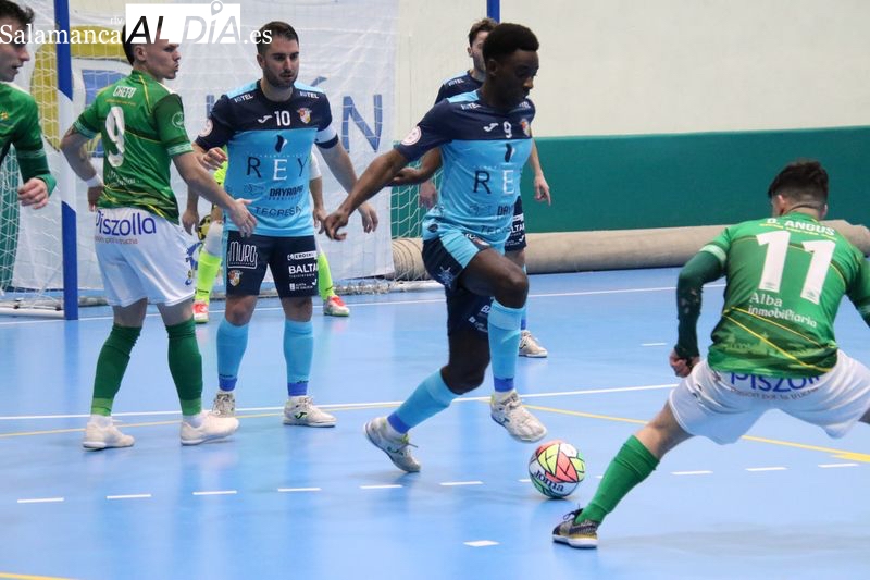 Reparto de puntos en un partido de locura para el Piensos Durán Albense (4-4)