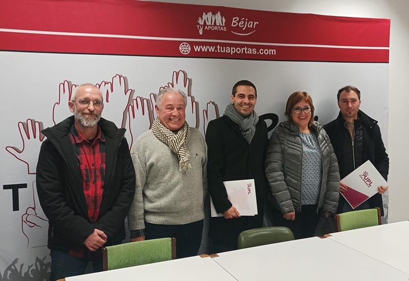 Unión del Pueblo Leonés y Tú Aportas Béjar se reúnen para abordar el recorte y escasez de servicios de autobús en la comarca