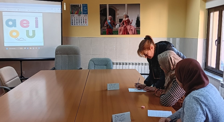 16 personas participan en el nuevo curso de alfabetización de la Fundación