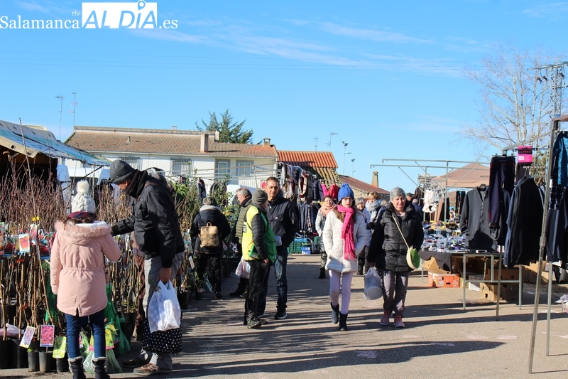 Trabanca arranca 2024 con un mercadillo bajo cero 