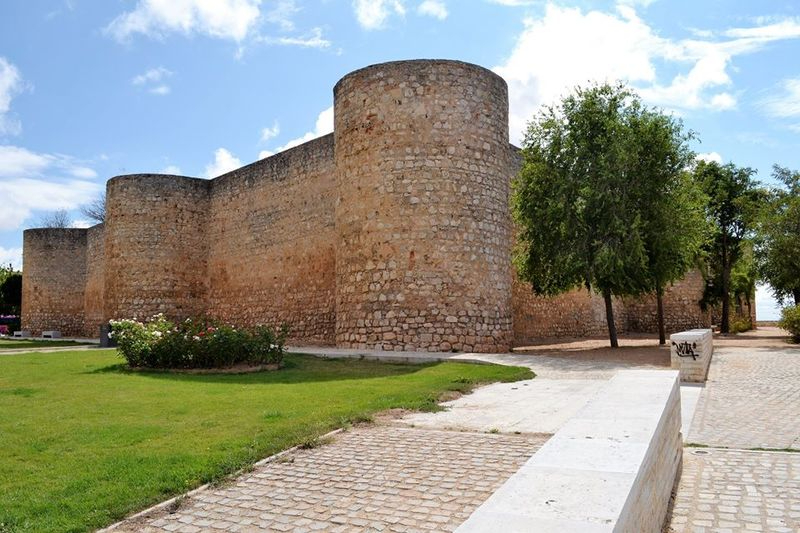 Un alcázar del siglo X a una hora de Salamanca