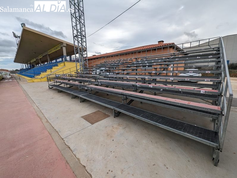El Reina Sofía ya luce las primeras gradas supletorias para el partido de Copa del Rey contra el Villarreal
