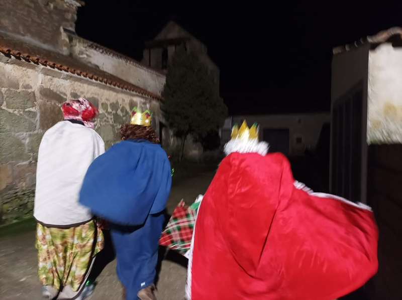 Los Reyes Magos se dejan ver en Peralejos de Arriba años después  de la última vez