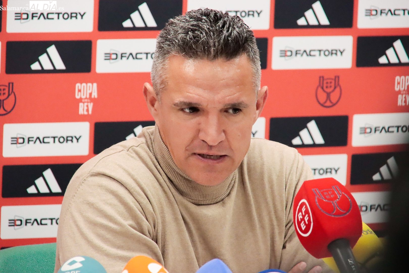 Dani Ponz avisa al Cornellá: Es un equipo que nos ha ganado 3-0, le tenemos ganas en Unionistas