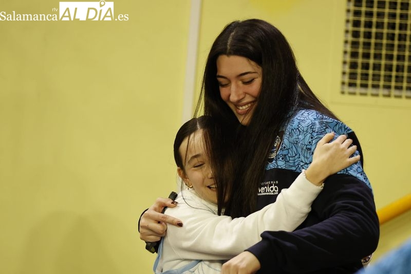 Fasoula vuelve a casa: emotivo reencuentro de la griega con Würzburg en su recuperación de la lesión con el Perfumerías Avenida