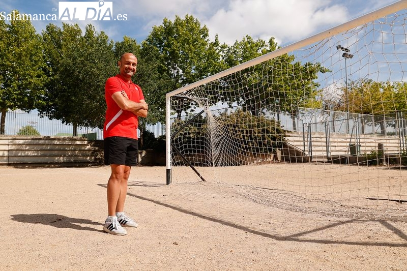 El VAR visto desde los ojos de Alfonso Vicente: Dicen que lo pasan peor los que están en la Sala VOR que los del campo. Arbitralmente es un lujo