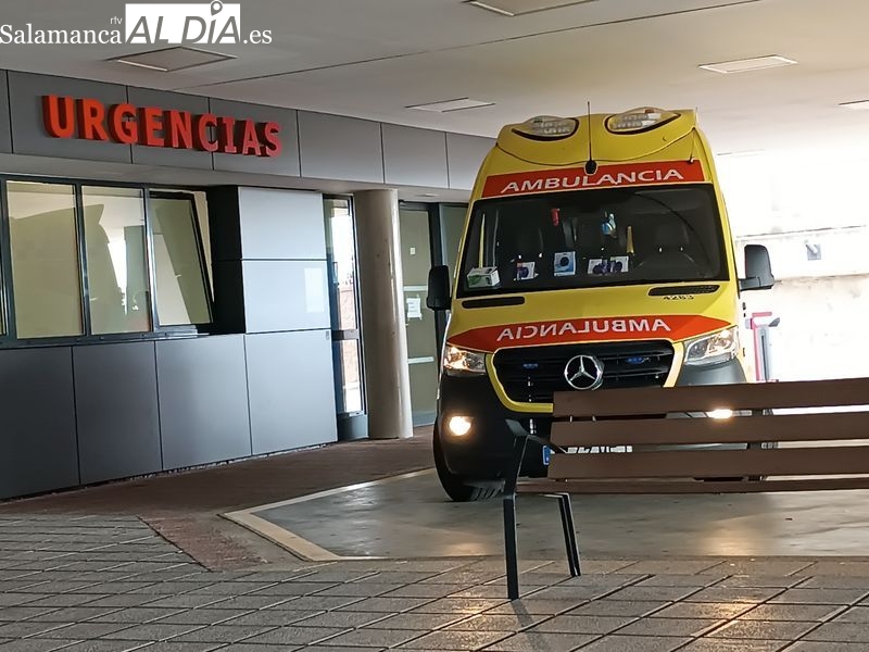 Un motorista, herido tras derrapar y caer al suelo en Villamayor