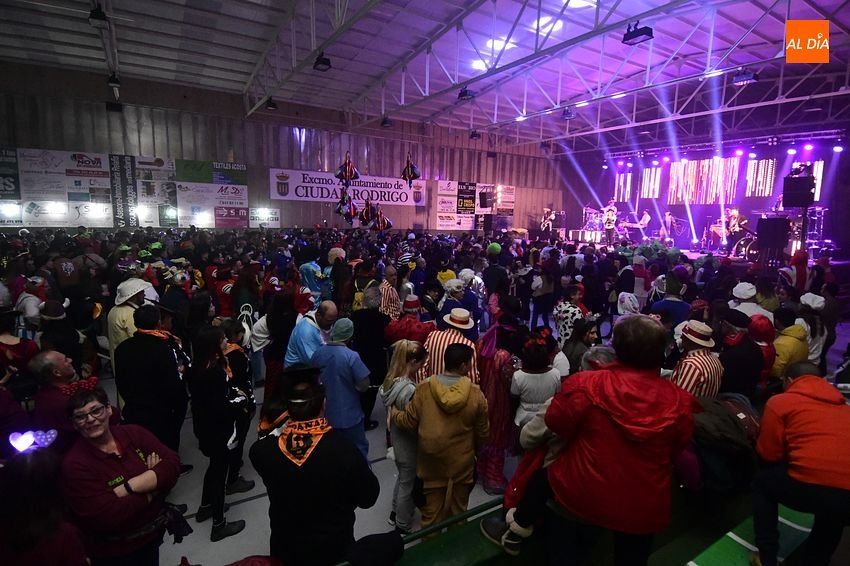 Las entradas para el baile de disfraces de adultos se podrán comprar los días 30 y 31