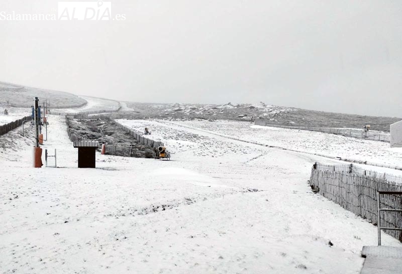 La llegada de la nieve aumenta la expectativa de una apertura de La Covatilla