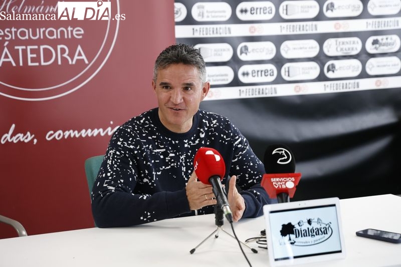Dani Ponz, ante el encuentro contra el Barça B: Tenemos argumentos para complicar este tipo de partidos, de hecho lo hemos demostrado con otros rivales