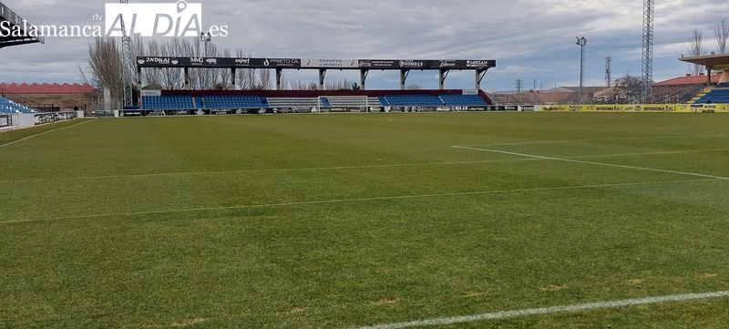 El responsable del verde del Reina Sofía, sobre Xavi: Nos debemos al equipo que juega aquí y a las instrucciones del Ayuntamiento