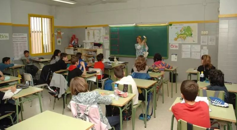 Tener enfermeras en los centros escolares es tan importante como en la Atención Primaria o Especializada
