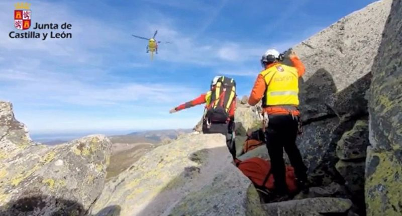 Auxilian a una mujer herida tras sufrir una caída en el Risco de los Claveles en La Granja 