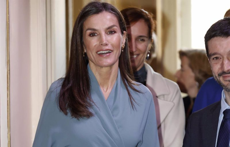 El look con el que la reina Letizia vuelve a arrasar