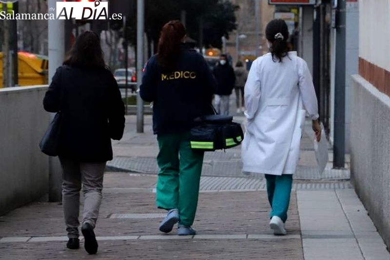 Más de 80 vacantes de sanitarios sin cubrir en Salamanca, según el PSOE