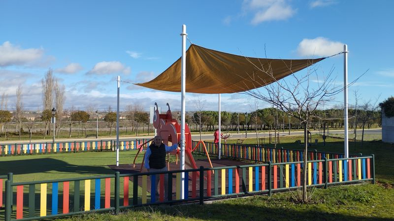Mejoras en este parque infantil de Santa Marta de Tormes