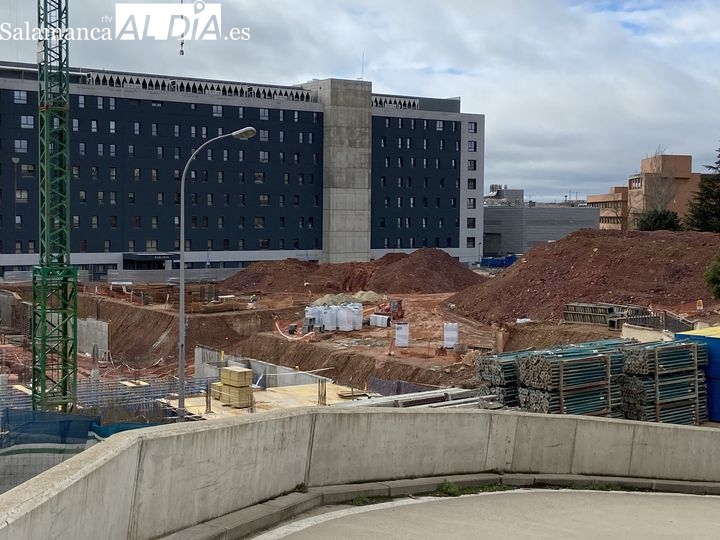Así avanzan las obras del futuro edificio de consultas del Hospital