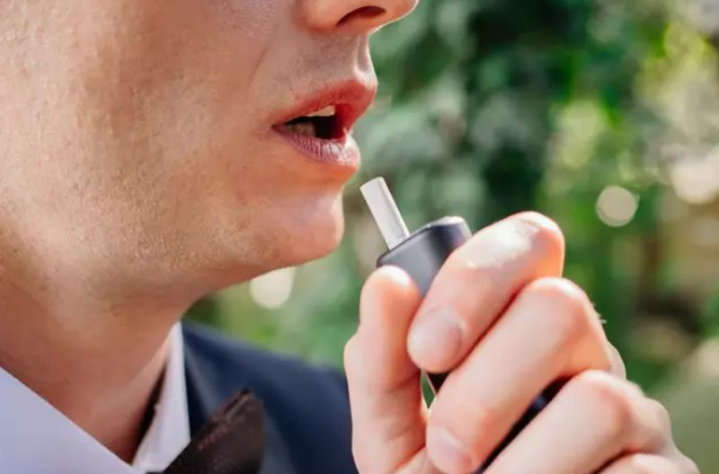 El Gobierno equipara legalmente el tabaco calentado con el tradicional y prohíbe que contenga aromas 