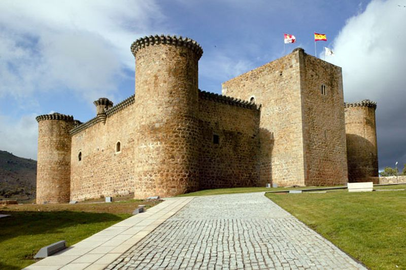 Un castillo del siglo XII a una hora de Salamanca