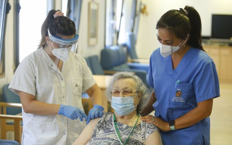 CyL ha vacunado a 642.273 personas de un total de 805.500 dosis adquiridas 