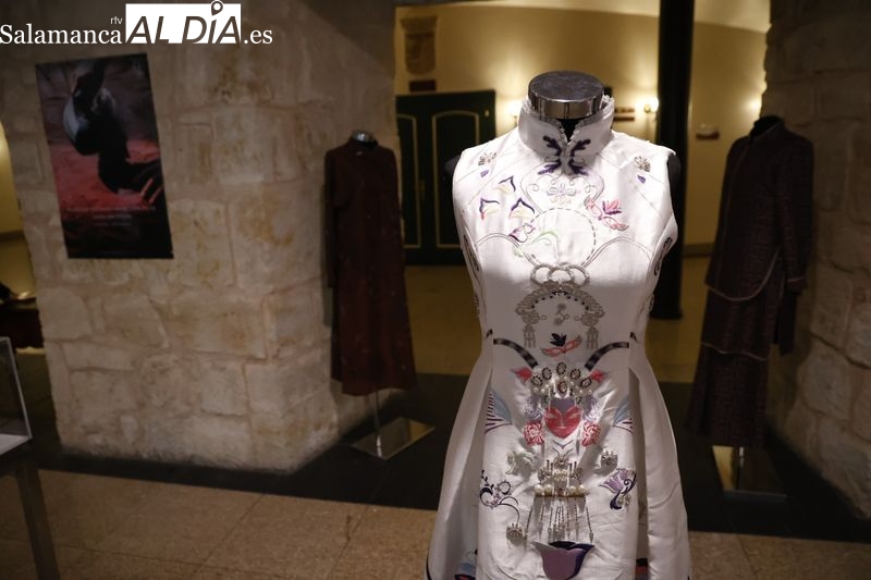 Los trajes tradicionales chinos se exhiben en Salamanca 