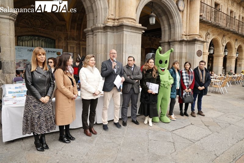 Salamanca se conciencia sobre el cáncer infantil 