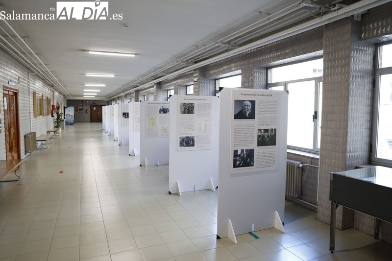 Llega a Salamanca la exposición que explica la visita de Albert Einstein a España