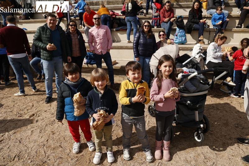 El Colegio San Agustín disfruta de la Operación Bocata con gran participación de asistentes 