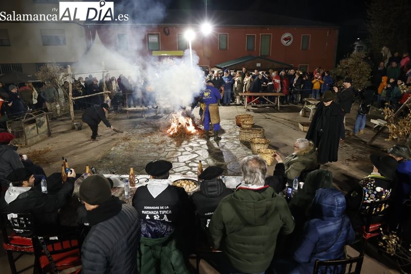 Guijuelo celebra con éxito su última Matanza Típica, la nocturna 