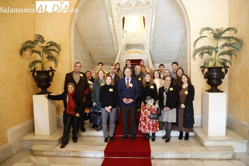 El alcalde recibe a la asociación Aerscyl con motivo del Día Mundial de las Enfermedades Raras