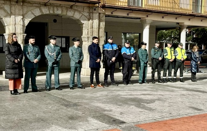 Peñaranda y Macotera rinden un sentido homenaje a los dos guardias civiles asesinados en Barbate