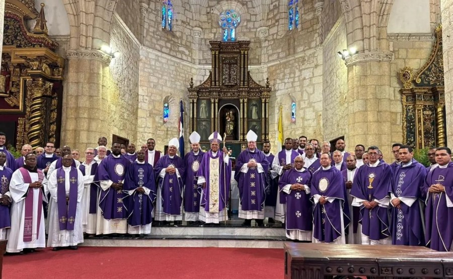 Berzosa se despide de Santo Domingo en una concurrida celebración