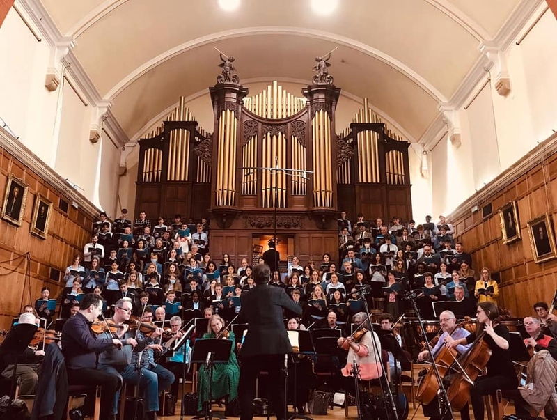 Concierto gratuito del prestigioso Coro del Colegio de Rugby en la Catedral
