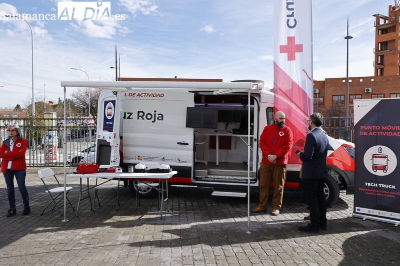 Nuevos vehículos eco de Cruz Roja para atender las necesidades del medio rural
