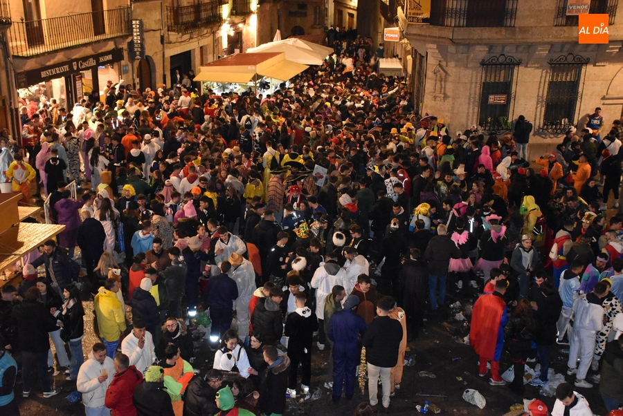 Ciudad Rodrigo vive una menor invasión de jóvenes con nuevos puntos de concentración