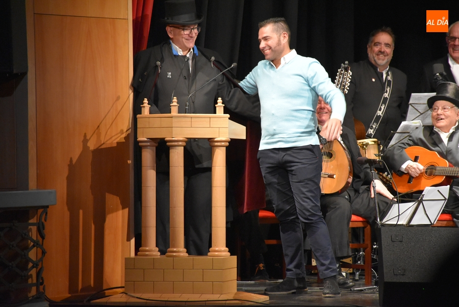 Múltiples sorpresas y novedades guían el doble llenazo de la Rondalla III Columnas