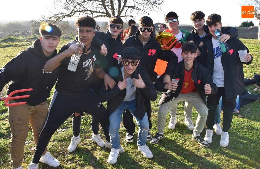 Espléndida tarde de peregrinación a Sanjuanejo para comprar la gargantilla... y mucho más