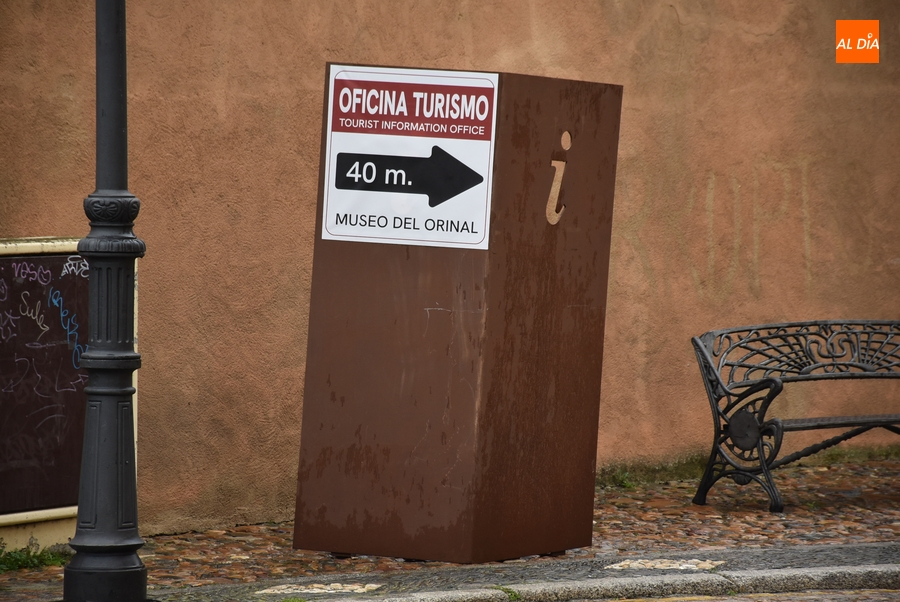La Oficina de Turismo prolonga su estancia en el Museo del Orinal hasta el próximo lunes