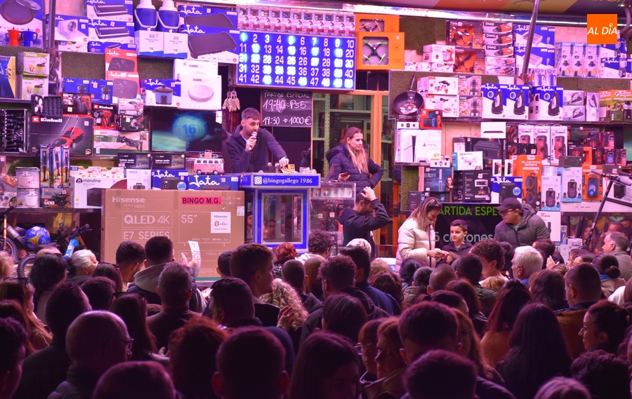 Los mirobrigenses despiden las ferias con una concurridísima súperpartida al bingo