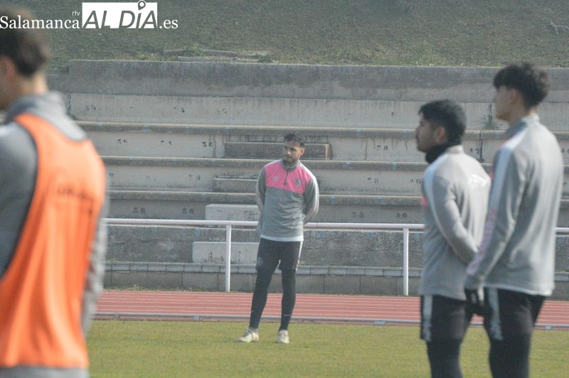 Álvarito califica su sanción con el Salamanca UDS como de locos y que el árbitro le dijo es que os habéis levantado cinco y tenía que tocarle a uno