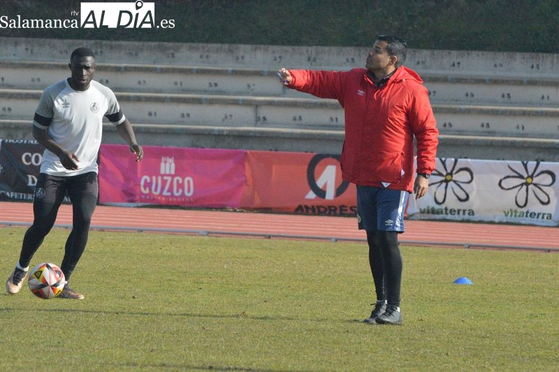 Rafa Dueñas pasa a ocupar ficha en el equipo de Debutantes del Salamanca UDS por las prácticas del Nivel 3 del curso de entrenador
