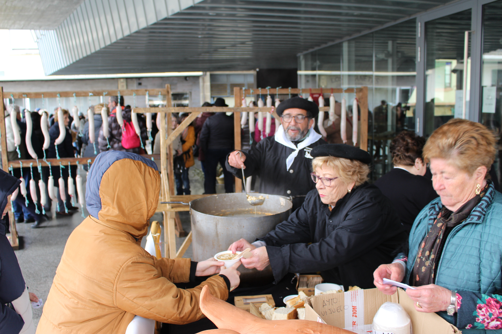 La Fiesta del Mondongo, degustaciones y folclore ponen el broche de oro a las XXXVIII Jornadas de la Matanza Típica
