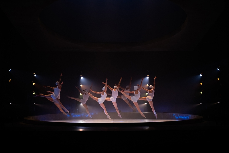 Esta es la versión contemporánea de ‘El lago de los cisnes’ que se podrá ver en el Liceo