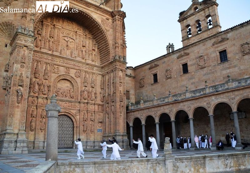 Clase abierta de este deporte milenario en la plaza de San Esteban por el Año Nuevo Chino