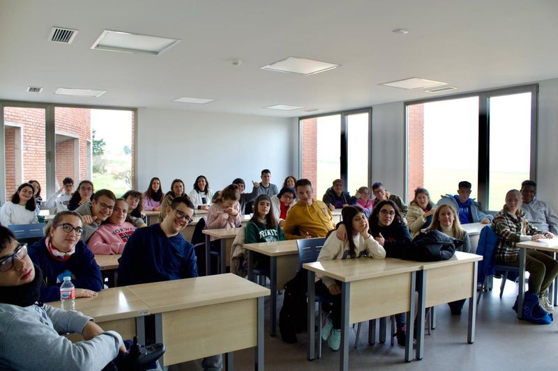 FUNDANEED imparte talleres de prevención ante señales de alarma de trastornos de conducta alimentaria