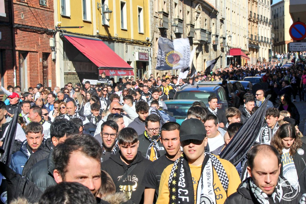 Alrededor de 300 aficionados de Unionistas estarán en Ponferrada en pleno Carnaval
